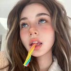 Everly Lee - Facebook