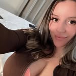 Everly Nelson - @velvet.lights21 - Instagram