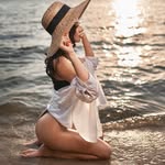 Eva - @everlyray - Instagram