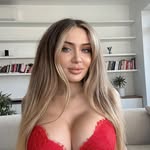 Everly Wells - @everly.wells - Instagram
