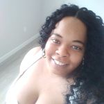 Yvette James - @vettecutie28 - Instagram