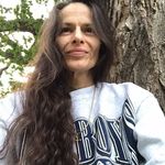 Yvette Long - @yvettelong21 - Instagram