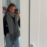 Evie Barker - @eeviebarker - Instagram