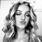 Evie Clair Fanpage 💖 - @evie._clair - Instagram