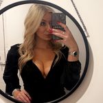 Evie Cox - @evie8494 - Instagram