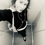 Evie Davis - @evie.anne - Instagram