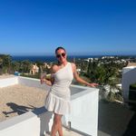 Evie Caite - @eviehowells1 - Instagram