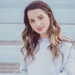 @evie__leblanc - Instagram