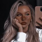 Evie ✨🖤 - @evie._lewis - Instagram