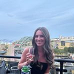 Evie Lloyd - Facebook