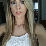 Evie Lynch - @barinqe_kl - Instagram
