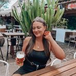 Evie March - Facebook