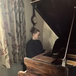 Evie Moss Music - @eviemossmusic - Instagram