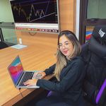 Evelyn Mc Peck - @setup.with.evelyn - Instagram