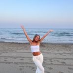 Evie Stone - Facebook
