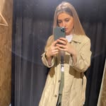 Evie Wells - @eviesmellspriv - Instagram
