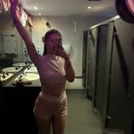 evie - @eviewelshy - Instagram