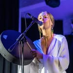 Fabiola Márquez • Sound Healing • Medicine Music - @fabisonica - Instagram