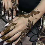 Faiza Umar - @pakistani_special_mehndi - Instagram