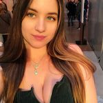 Fallon Owens - @elizabeau__i54s3sy - Instagram