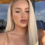 @fannieray249 - Instagram