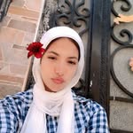 Farah Azzam - @farahazzam9090 - Instagram
