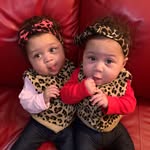 Willow & Farah Villanueva-Reid - @willow.and.farah - Instagram