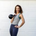 Farrah Lin - @hillcrest_kettlebells - Instagram