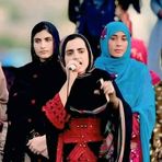 Fay Khan - Facebook