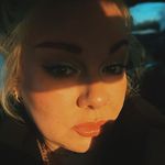 Faye Marsden - @fayeballina - Instagram
