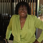 Faye Blue - @elegantblue_travel - Instagram