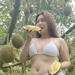 Phia Charlotte - Facebook