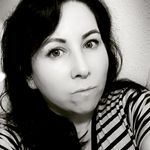 Faye Perry - @pezred78 - Instagram