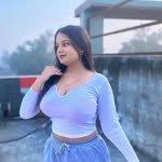 guri khan - @faye.register - Instagram