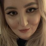 Faye Rogers - @fayedeanna15 - Instagram