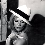 Faye Dunaway. (Fan Page) - @dorothy.faye.dunaway - Instagram