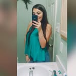 @feather.flores - Instagram
