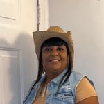 Felecia Solomon - @foxymamma1026 - Instagram