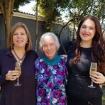 Felicity Hansen - Facebook