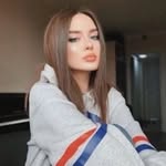 @felicityhurst830 - Instagram