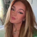 Felicity Wall - Facebook