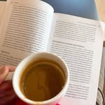 Felix August - @felixreadsbooks - Instagram