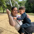 Sarah Feride - Facebook