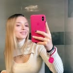 Fern Saunders - @xariyrub - Instagram