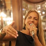 Helena Fernandes - @helenafernandes_singer - Instagram