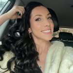 Fernanda Mendes - @fernandamendesyoga - Instagram