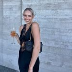 Fiona Mann - @fionamann - Instagram