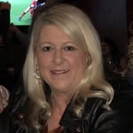 Fiona Roach - @feefee_bear - Instagram
