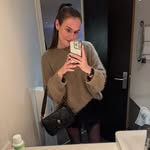 • Fiona Stokes - @fionastokesx - Instagram