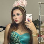 Fiona Vang - @princesssfionascloset - Instagram